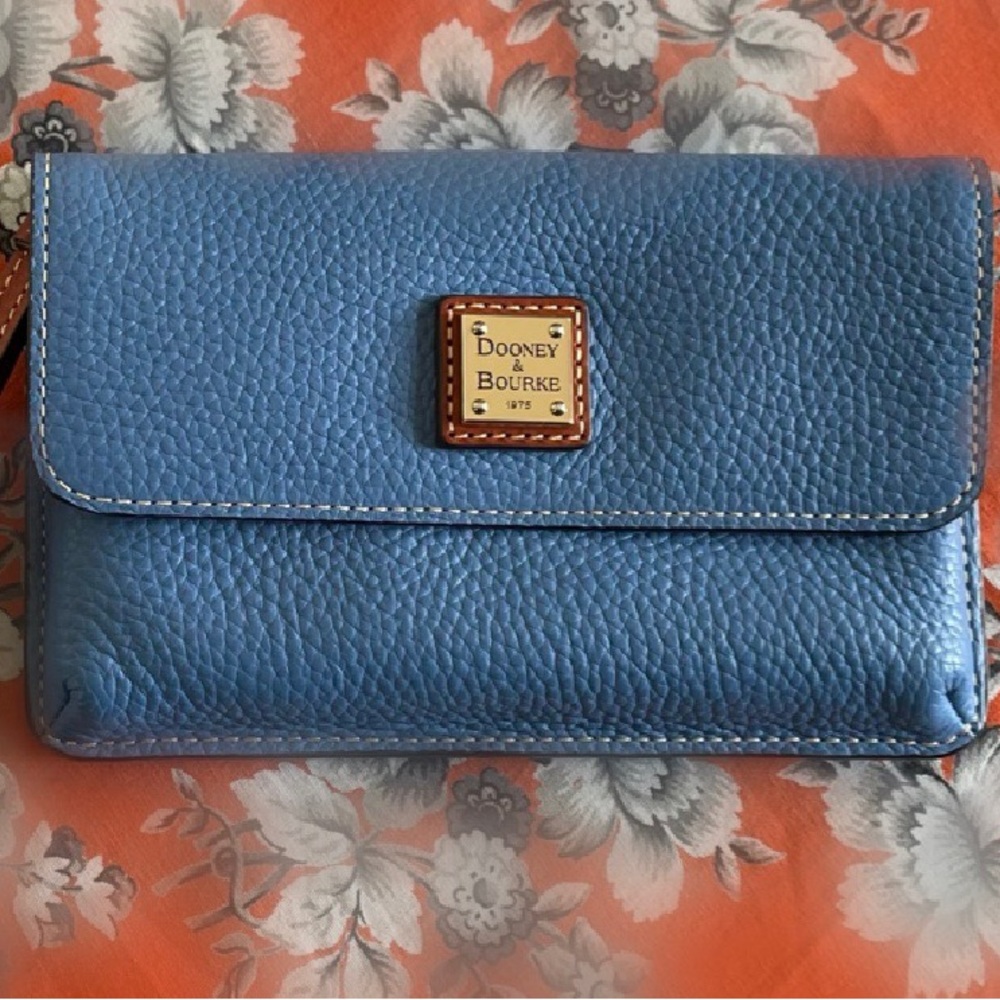 Dooney & Bourke Blue Leather Wristlet